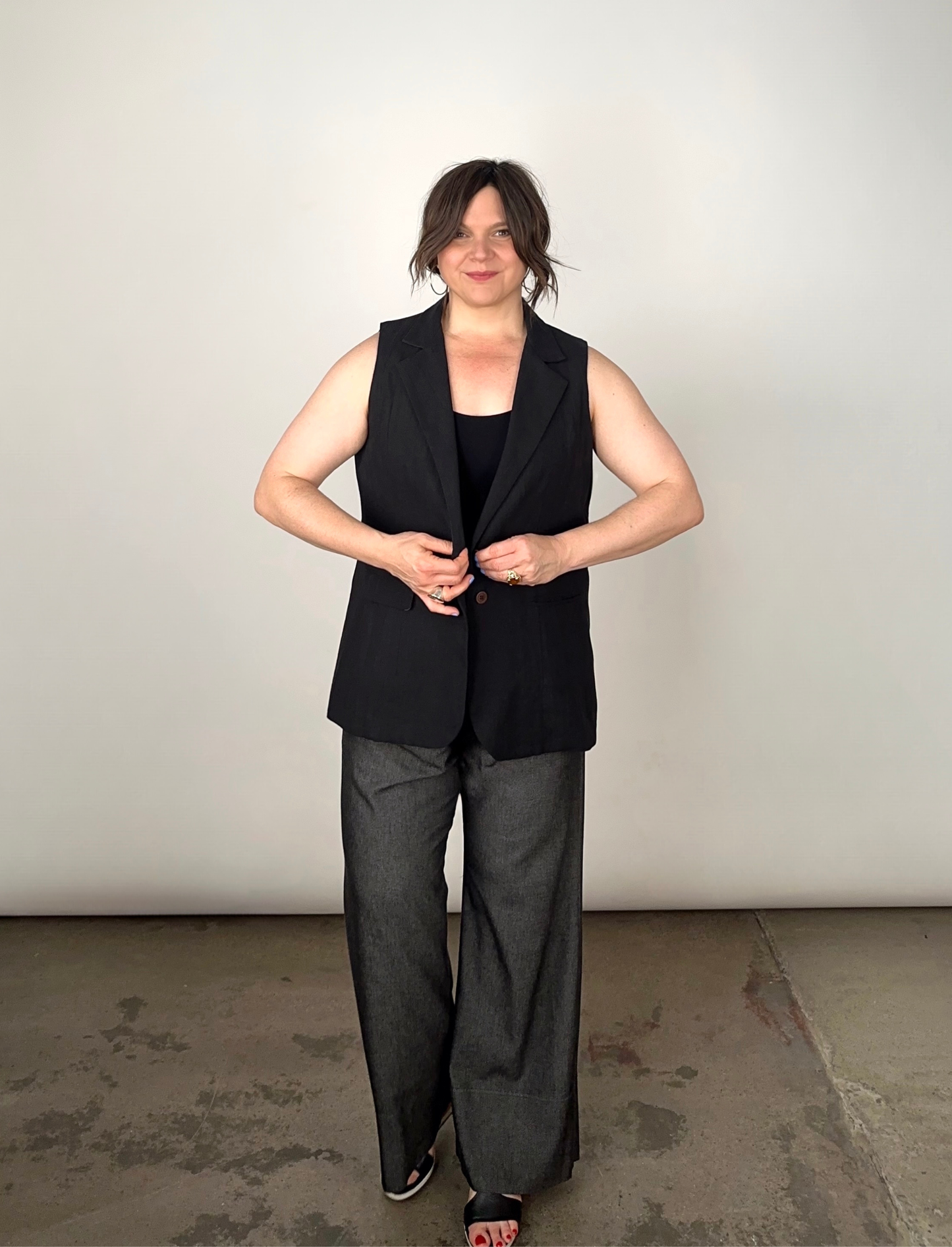 THE BREAKAWAY SLEEVELESS BLAZER