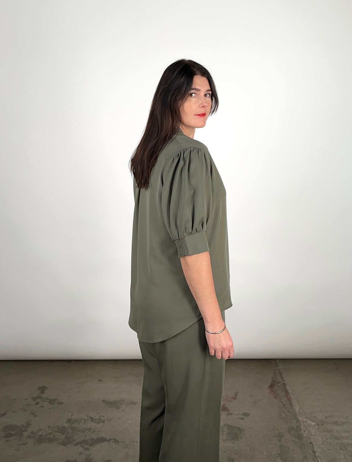 MAKE YOUR MOVE POPOVER BLOUSE in Sage (Ready to Wear Size 12)