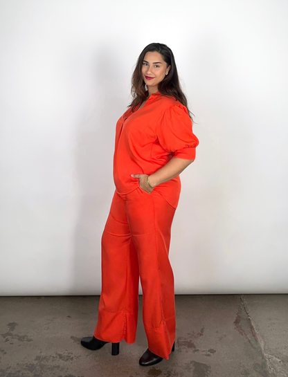 MAKE YOUR MOVE POPOVER BLOUSE in Sage (Ready to Wear Size 12)