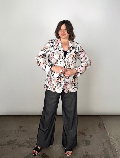 THE POWER MOVE BLAZER