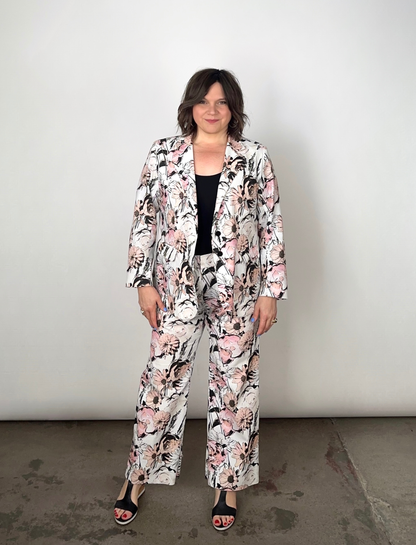 THE POWER MOVE BLAZER